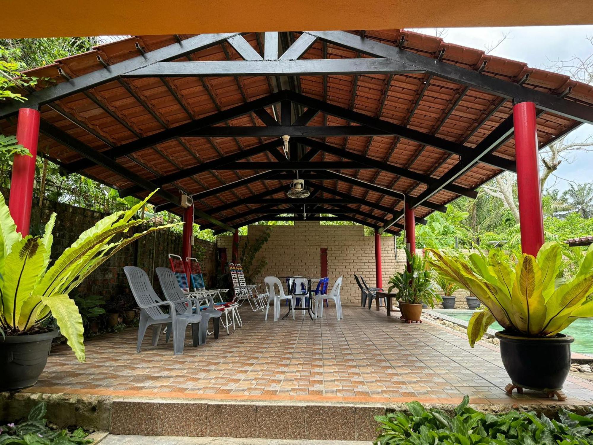 Myoldhouse Lahad Datu Exterior foto